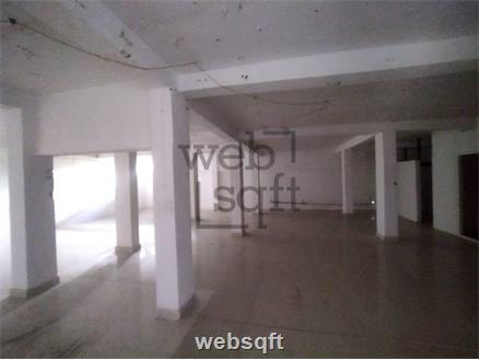 Retail showroom for Rent